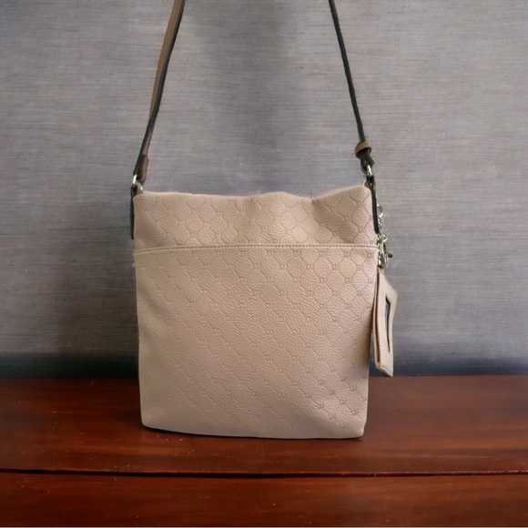 🔥CLEARANCE🔥Steve Madden Crossbody Bag - Picture 3 of 9